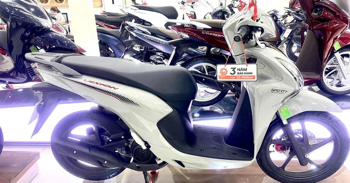 Giá xe máy Honda Vision 2023 chạm đáy khi thuế VAT còn 8%