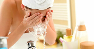 Gợi ý 3 loại sữa rửa mặt trắng da cho bà bầu tốt hiện nay