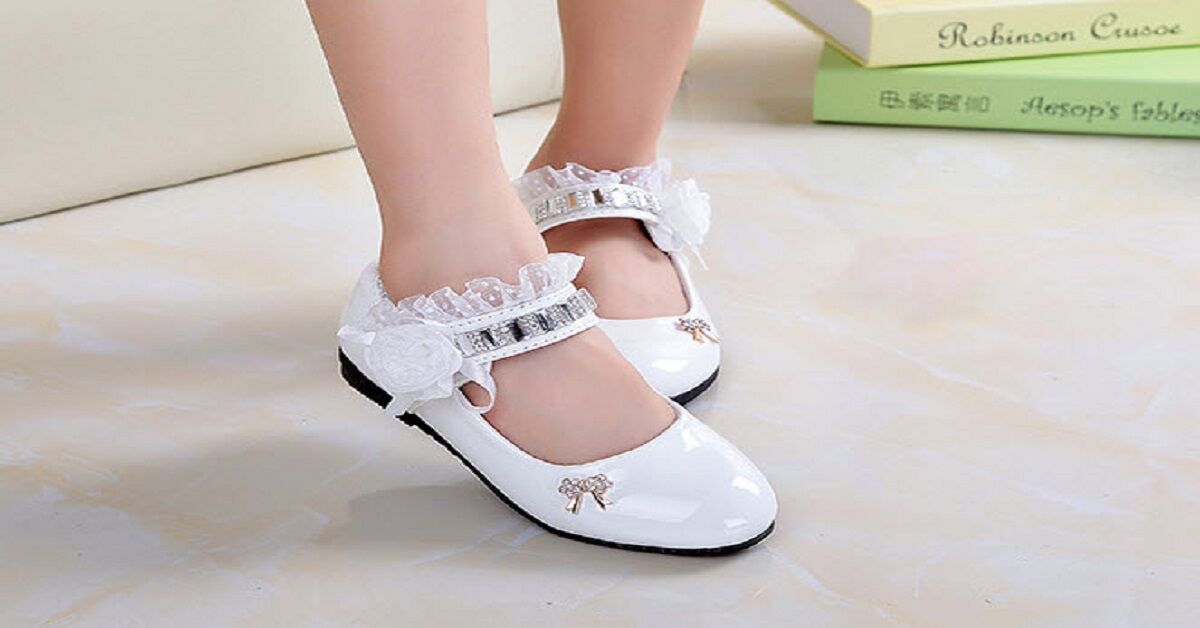 Gợi ý giúp mẹ chọn giày búp bê bé gái đẹp mà tốt