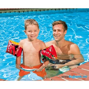 Hè này các bé trai cần phụ kiện gì?