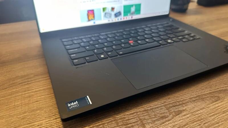 Đánh giá Lenovo ThinkPad P1 Gen 7: Một trong những chiếc laptop workstation tốt nhất hiện có trên thị trường!