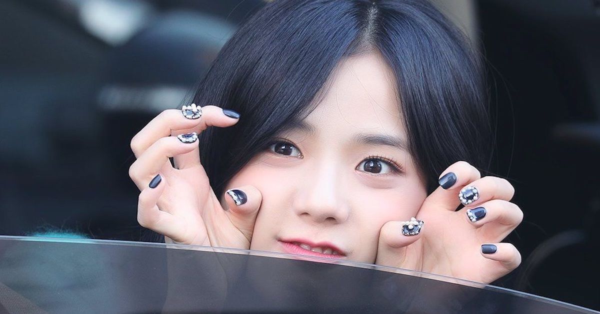 Học lỏm những mẫu sơn móng tay đẹp từ “nữ thần” Jisoo nhà BlackPink