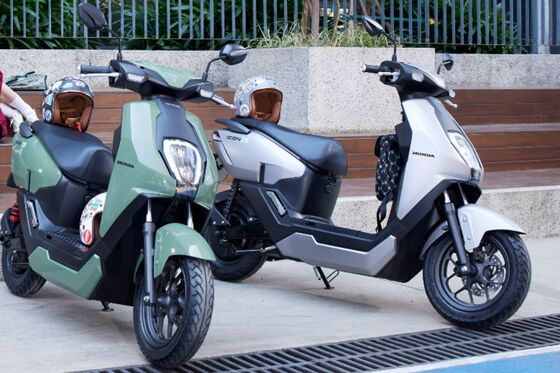 Honda đại hạ giá xe máy điện ICON e:, tham gia cuộc đua “cắt lãi” giành thị phần
