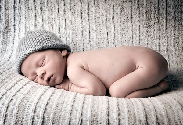 Hướng dẫn cách chọn gối cho bé