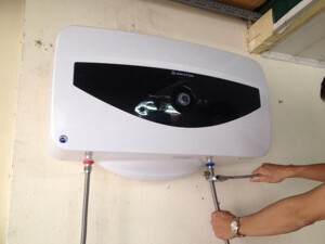 Hướng dẫn cách lắp đặt bình nóng lạnh gián tiếp Ariston