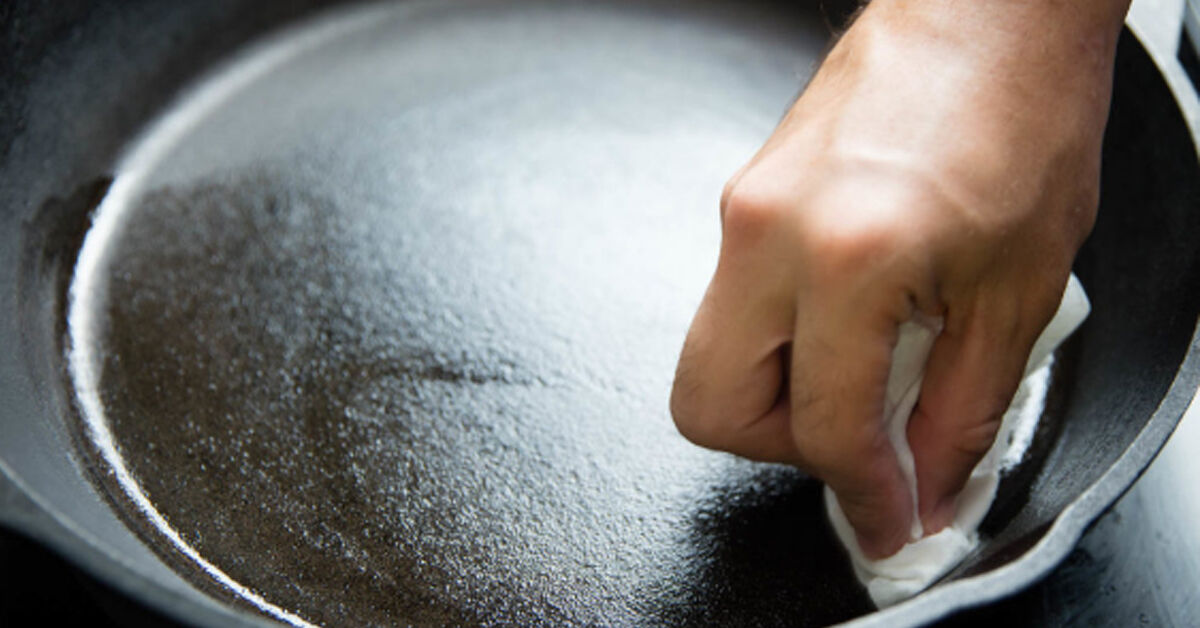 Hướng dẫn cách sử dụng chảo gang, vệ sinh và bảo quản tốt bền nhất