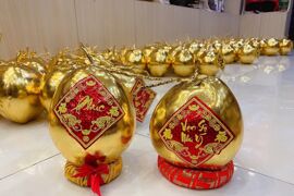 Hướng dẫn cách trang trí trái dừa chưng Tết 2024 tại nhà