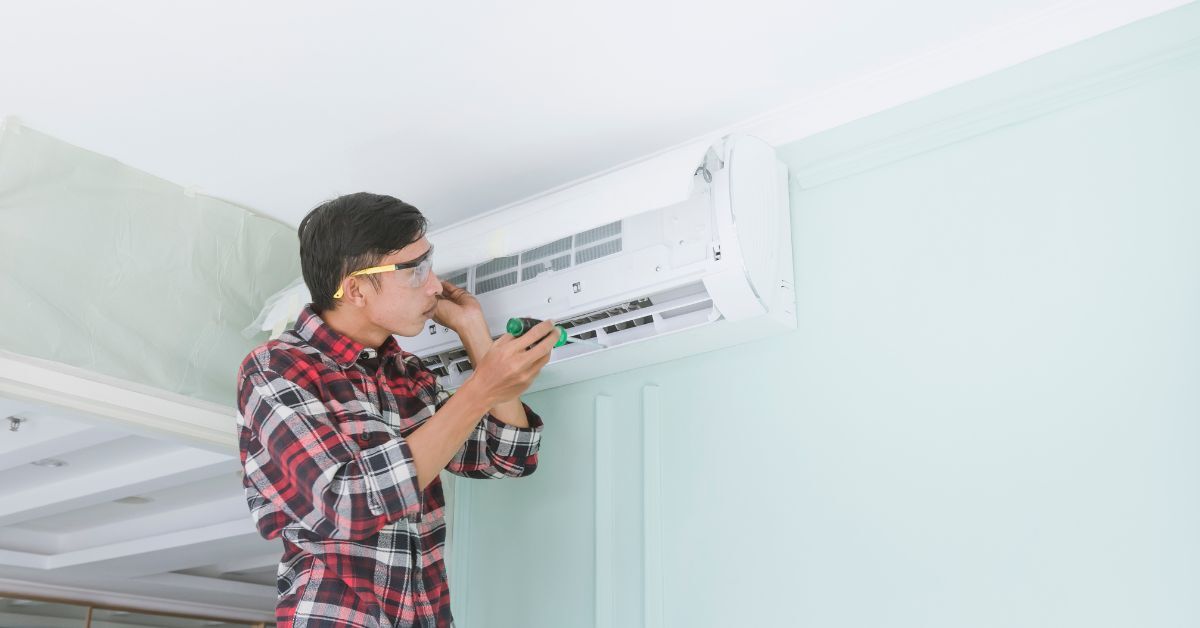 Hướng dẫn cách vệ sinh, bảo dưỡng máy lạnh Aqua 1,5hp AQA-KCRV13XAW đúng cách