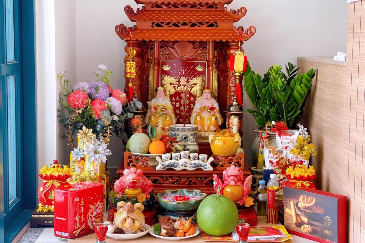 Hướng dẫn chi tiết cách trang trí bàn thờ ông Địa ngày Tết đúng chuẩn