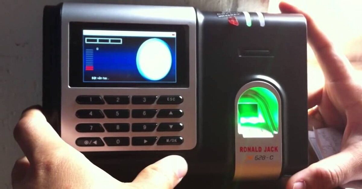 Hướng dẫn dùng máy chấm công vân tay Ronald Jack X628C
