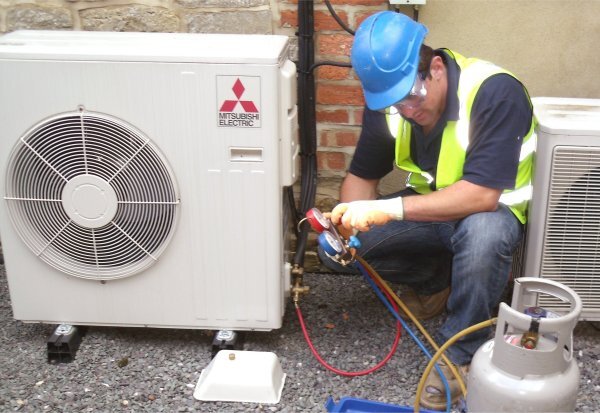 Hướng dẫn vệ sinh điều hòa máy lạnh Mitsubishi Electric