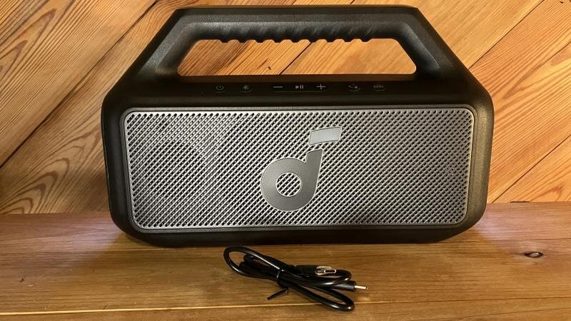 Anker Soundcore Boom 2 Plus: Trải nghiệm âm thanh bùng nổ với bass mạnh mẽ