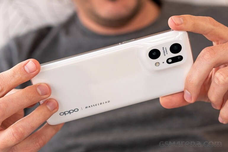 Đánh giá thiết kế điện thoại OPPO Find X5 Pro