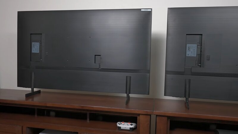 Compare Samsung DU8000 and CU8000 TVs: Generation 2024 has a few small advantages!