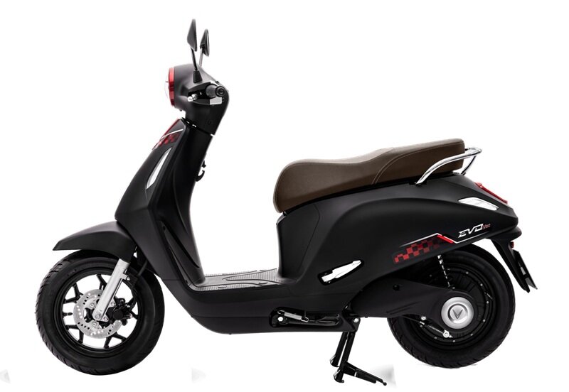 Loạt xe máy điện VinFast Evo200, Evo Grand đang giảm giá chỉ còn từ 12 triệu đồng (đã gồm pin)