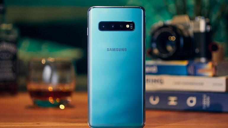 Galaxy S10e - Công nghệ sạc không dây hiện đại