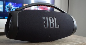 JBL Boombox 3: Sức mạnh âm thanh mới, pin trâu 24 giờ!