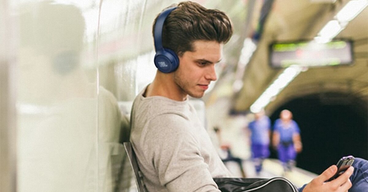 JBL T500: Tai nghe over-ear bao chất từ thiết kế, âm thanh cho đến thời lượng pin