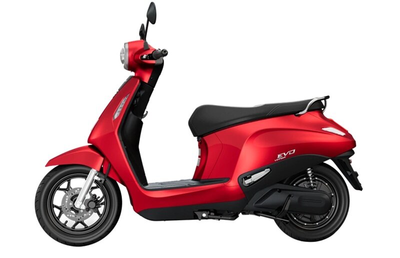 Xe máy điện đổi pin VinFast giá 19,99 triệu đồng: Đi 165 km/lần sạc, miễn phí đổi pin tới 2028