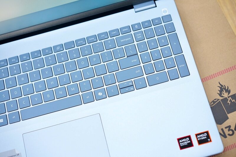 Đánh giá laptop Dell Inspiron 5645 - Laptop 16 inch giá rẻ, nhưng đáng mua hay không?