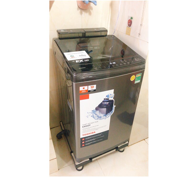 Có 5 triệu đồng nên chọn máy giặt Toshiba Inverter 10 kg AW-DUM1100JV(SG) hay Panasonic NA-F10S10BRV?