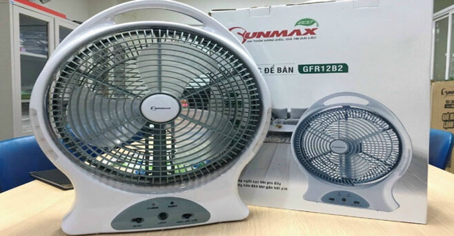 quạt sạc để bàn Sunmax GFR12B2