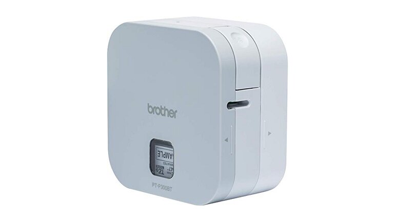 Cửa sổ nhỏ bên trái của máy in nhãn Brother P-touch Cube XP.