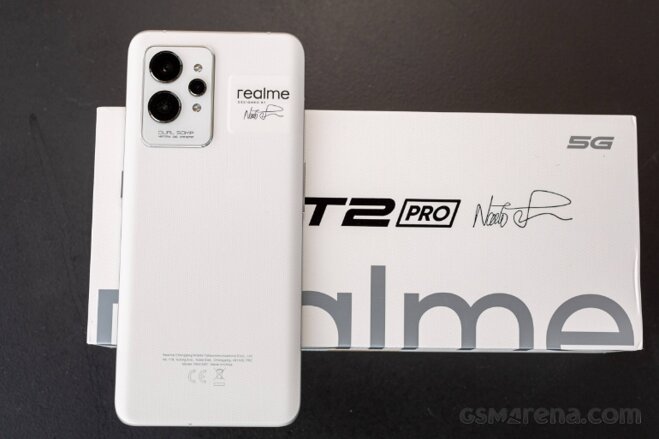 Đánh giá thiết kế điện thoại Realme GT2 Pro