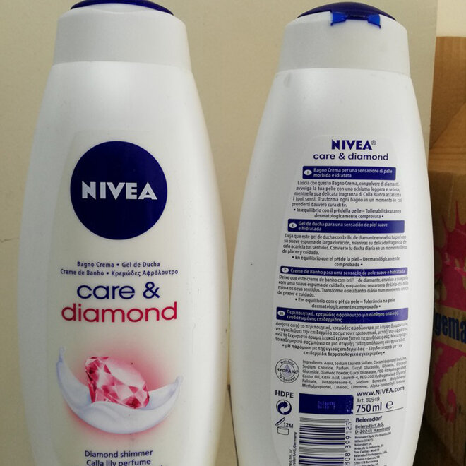 thiết kế, bao bì sữa tắm Nivea Care And Diamond