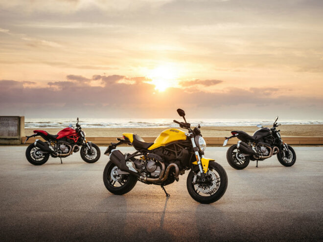 Ducati Monster 797 sắc đỏ rực rỡ, quyền lực