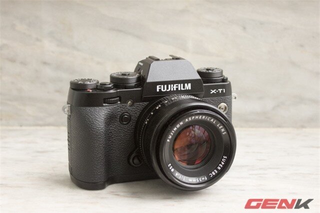 Cận cảnh X-T1, mirrorless lạ, lấy nét nhanh nhất của Fujifilm