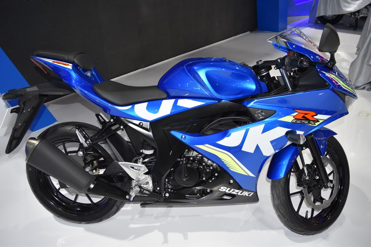 Đánh giá xe Suzuki GSX R150 động cơ mạnh mẽ