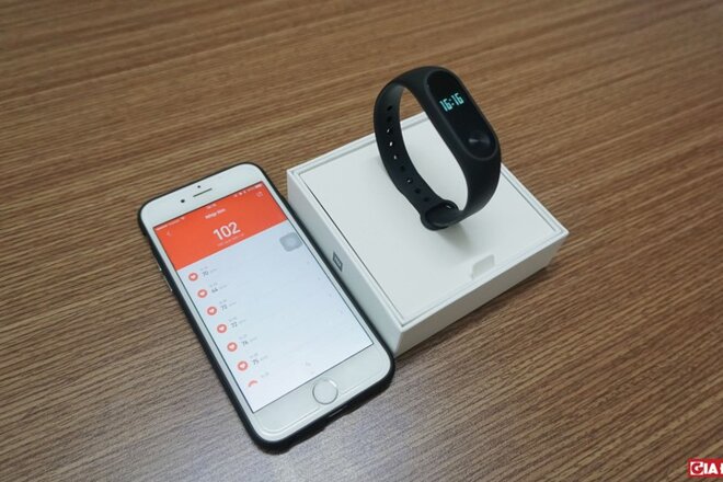 Cách dùng Xiaomi Mi Band 2