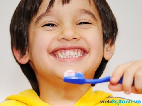 Kem tiến công răng này phù phù hợp với trẻ con ?
