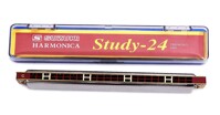 Kèn Harmonica 24 lỗ giá bao nhiêu là hợp lý?
