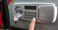 Kinh nghiệm chọn két sắt đựng tiền cho gia đình