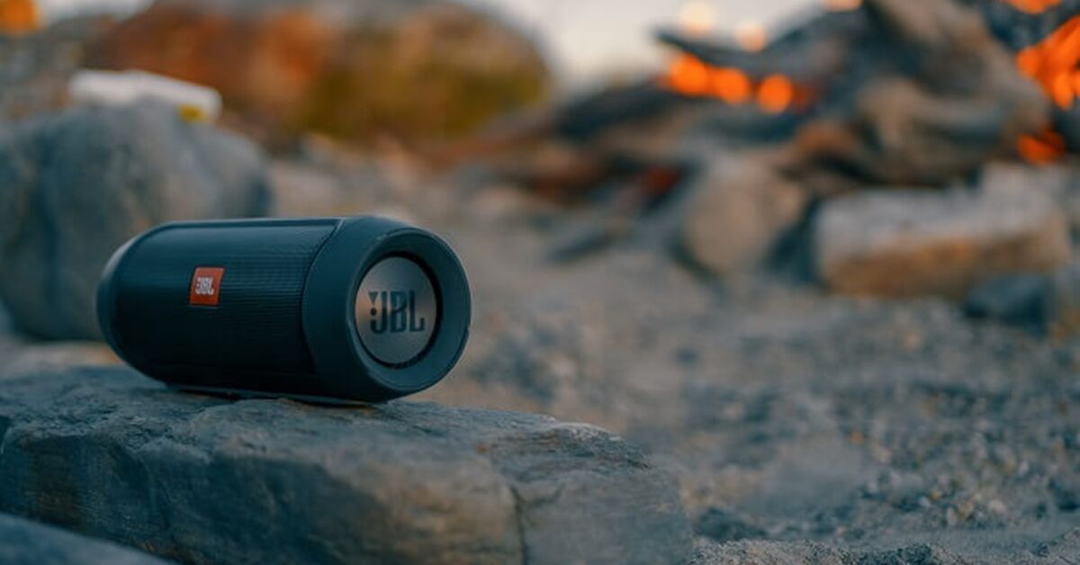 Kinh nghiệm chọn mua loa bluetooth để cùng đồng hành du lịch