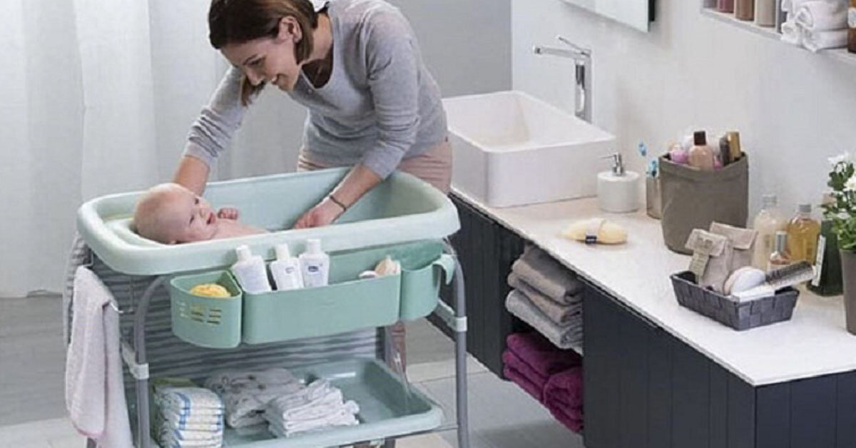 Kinh nghiệm hay cho mẹ khi chọn chậu tắm cho bé sơ sinh