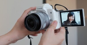 Kinh nghiệm mua máy ảnh vlog tốt nhất cho người dùng