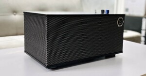Klipsch The Three 2: Ngoại hình sang trọng, tiếng bass sâu và rất có lực!
