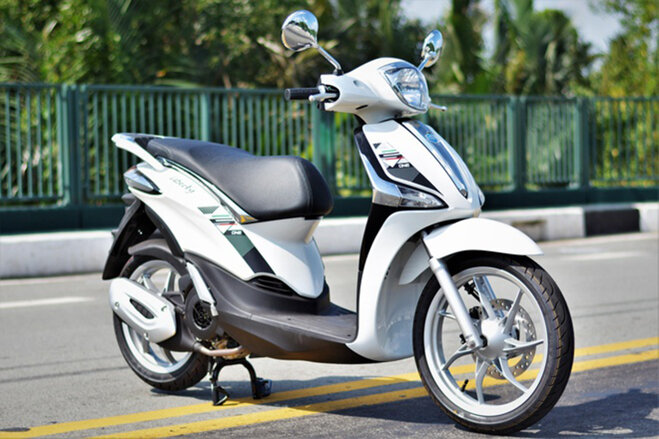 xe máy piaggio liberty one