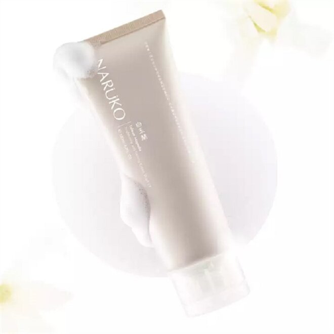 Sữa rửa mặt Naruko Taiwan Magnolia Brightening and Firming Cream Wash