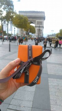 Là một cô gái trẻ, bạn sẽ chọn Miss Dior Eau de parfum 2017 hay Twilly d'Hermes 2017?