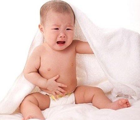 Làm gì khi bé bị rối loạn tiêu hóa do không dung nạp lactose?