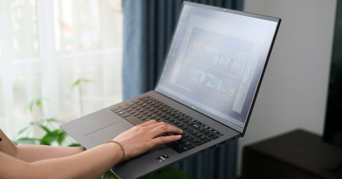 Laptop LG Gram 17 2022 có phải là một lựa chọn tốt ở thời điểm hiện tại hay không?
