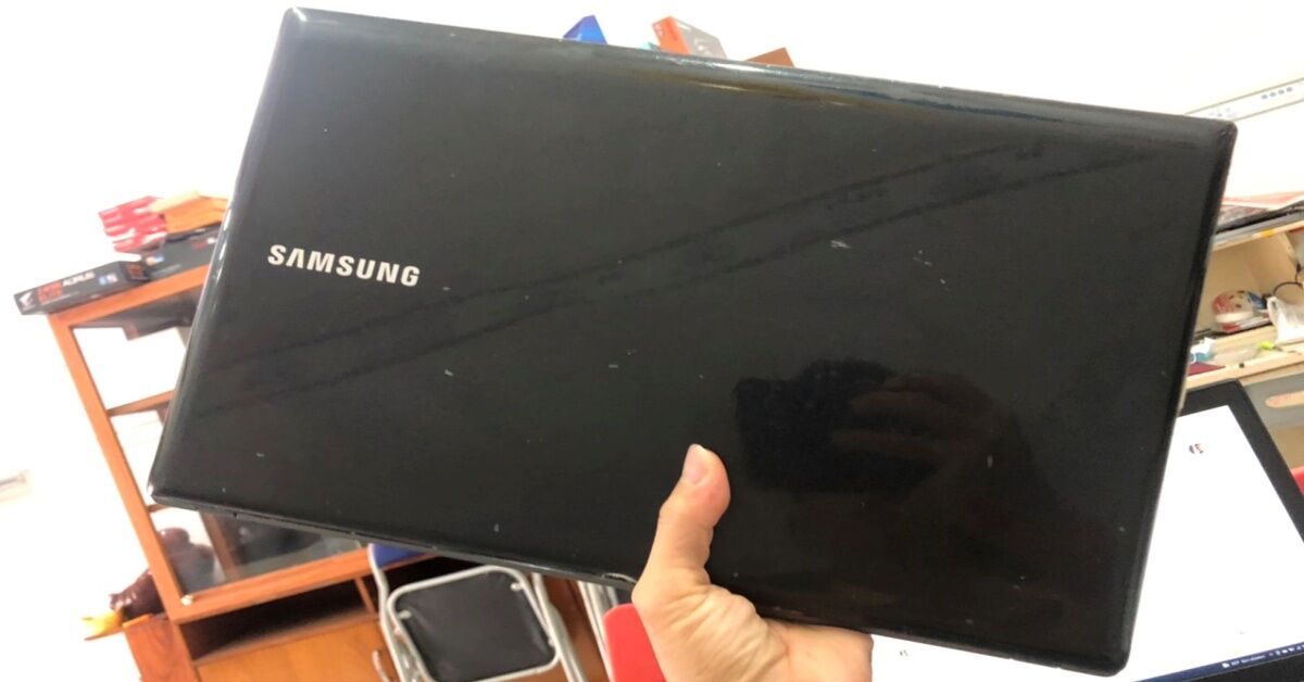 Laptop Samsung R439 – laptop giá rẻ hiệu năng mạnh mẽ