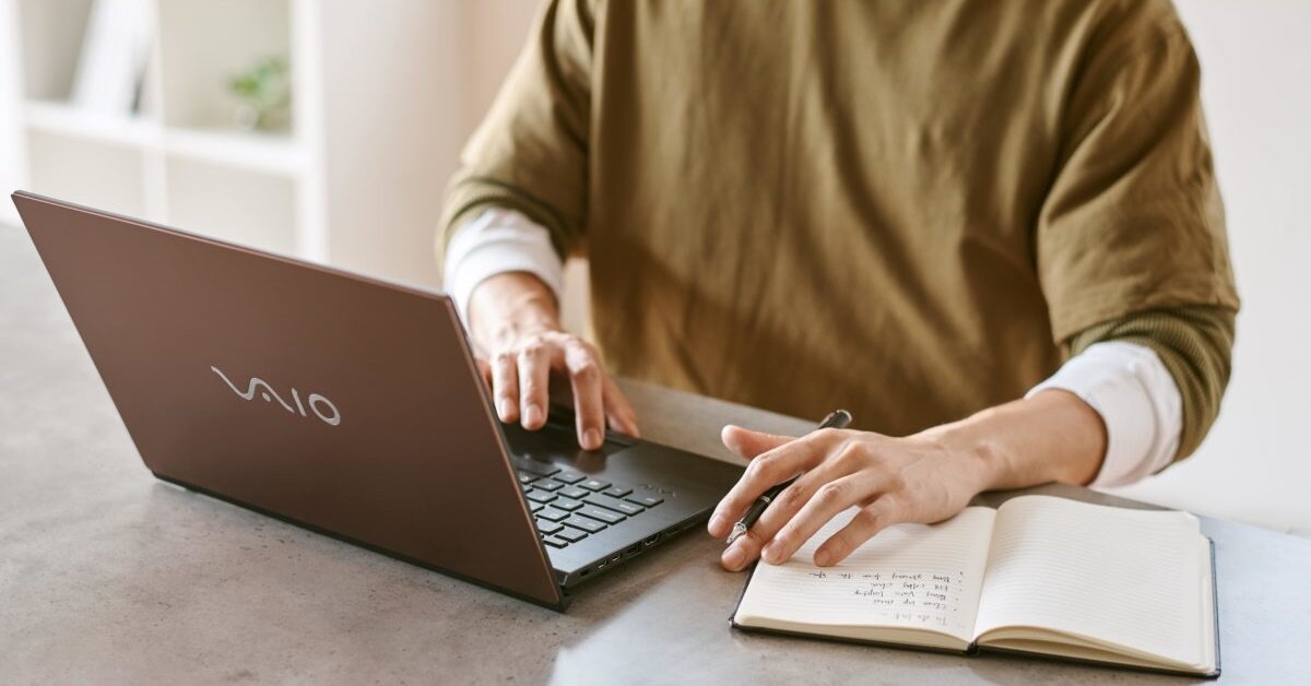 Laptop Vaio SE14 NP14V3IN033P: Màn hình đẹp, cấu hình ngon để đồng hành học tập!