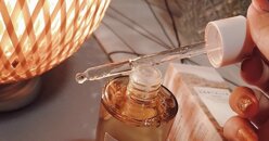 List serum rau má, khiến da được xoa dịu, note lại liền