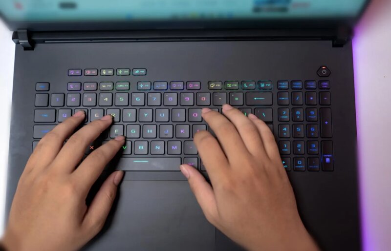 Đánh giá laptop ASUS ROG Strix SCAR 18 (2025) – Quái vật hiệu năng cho game thủ chuyên nghiệp