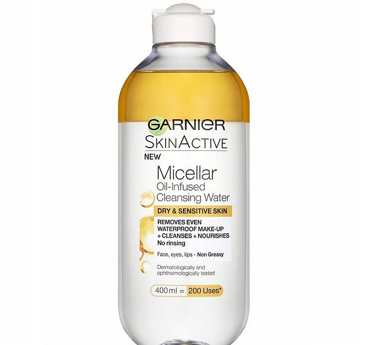Nước tẩy trang Garnier vàng Skin Active Oil Infused Micellar Cleansing Water